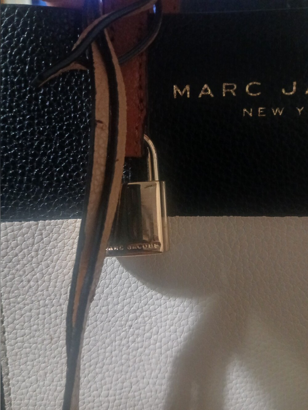 Marc Jacobs Mini Grind - Picture 7 of 7